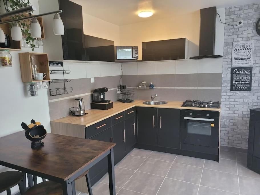 Petite Maison Cosy En Duplex Eguelshardt Exteriér fotografie